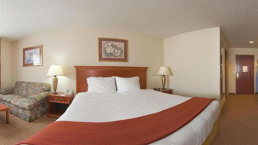 Baymont By Wyndham Chelsea Otel Dış mekan fotoğraf
