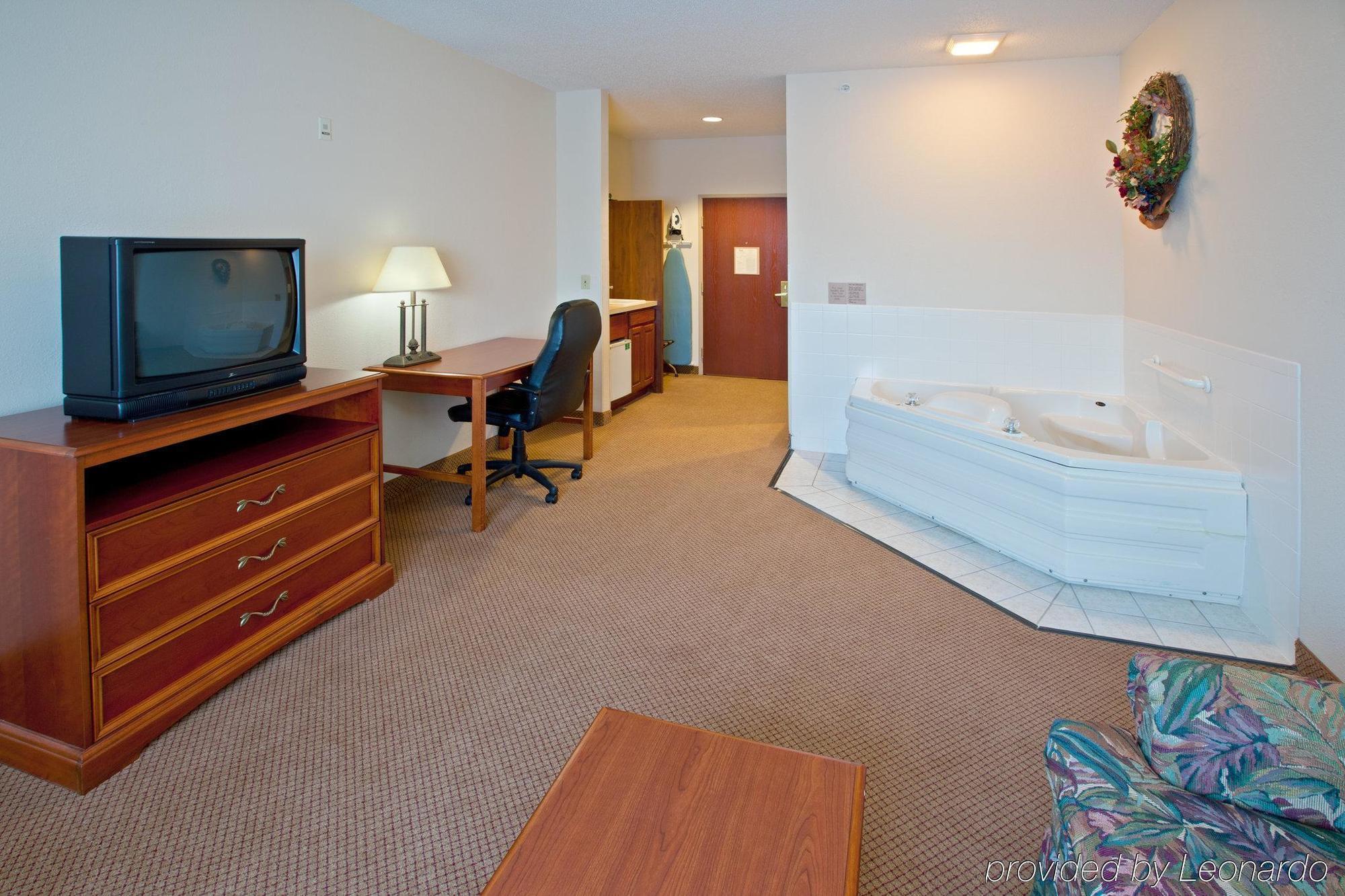 Baymont By Wyndham Chelsea Otel Oda fotoğraf