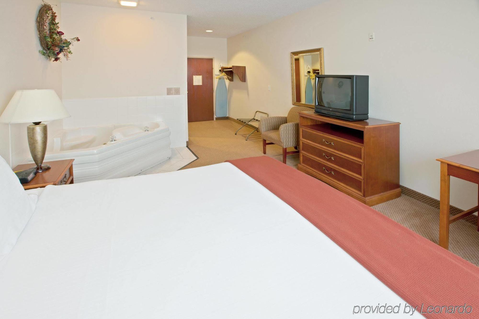 Baymont By Wyndham Chelsea Otel Dış mekan fotoğraf